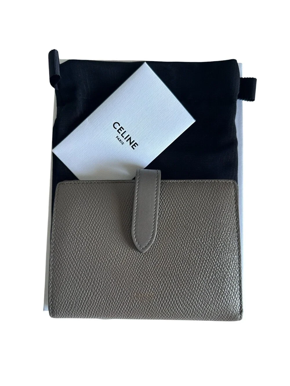 Celine Medium Strap Wallet Pebble Grained Calfskin Leather Wallet Box Dust Bag - Picture 4 of 13